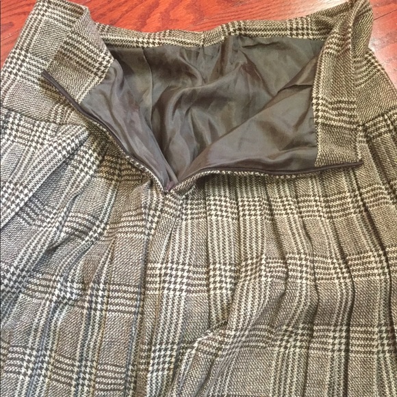 Brown&Tan Plaid Short Skirt - Picture 6 of 7